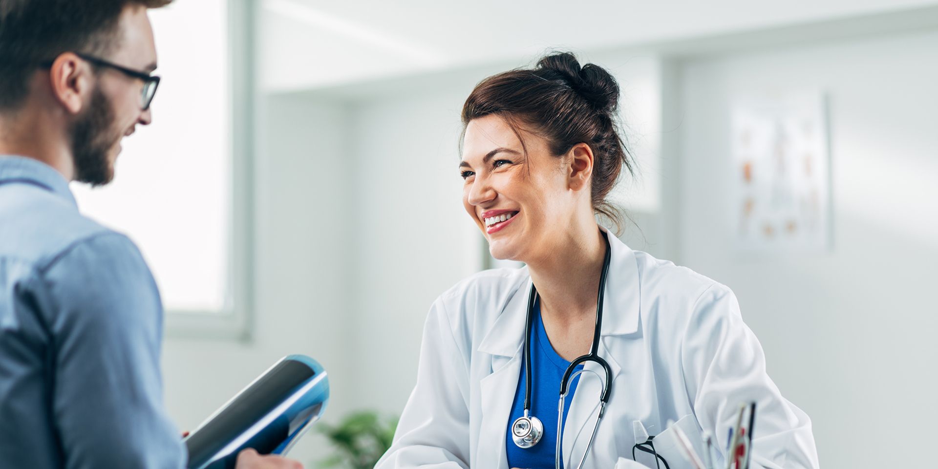 Man talking with nurse